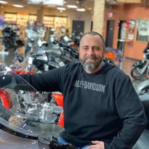 Meet your Posher, Michael